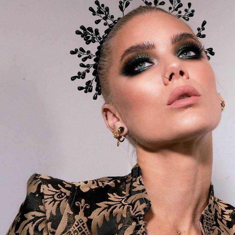 Неоновый макияж- варианты и техники нанесения модного мейкапа