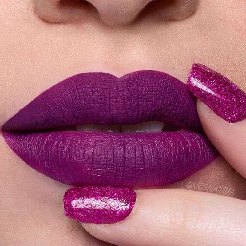 Всем фиолетовые губы: как правильно выбрать и наносить помаду трендового оттенка