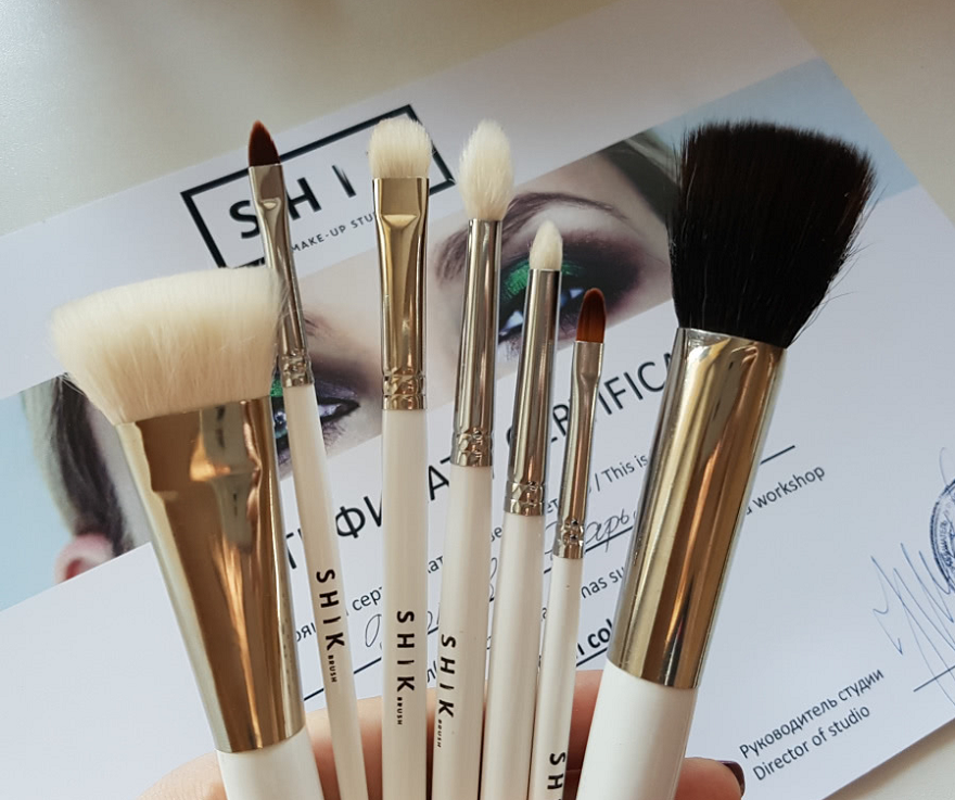 Кисти для макияжа: какие нужны, как хранить, и как мыть