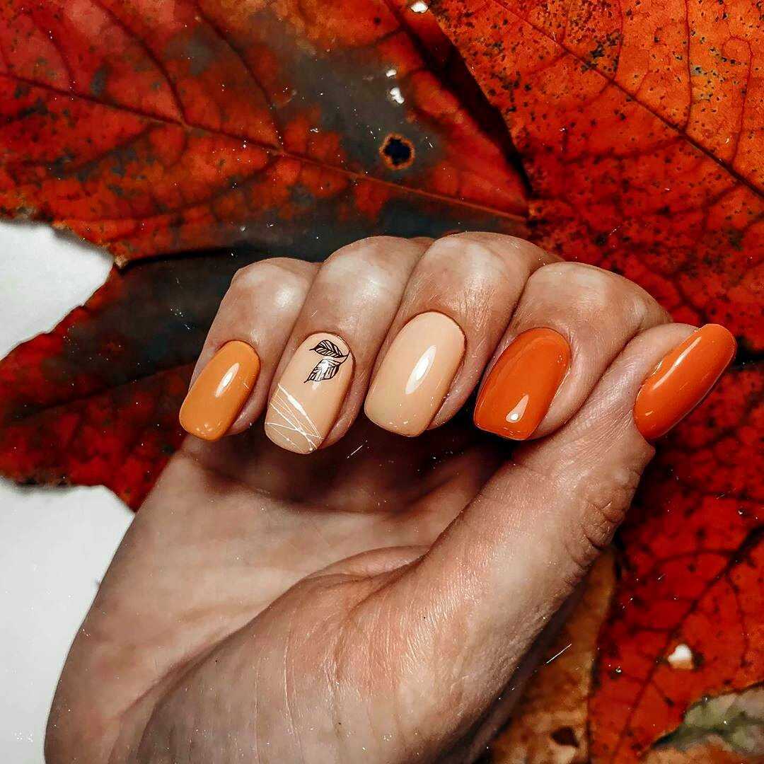 Осенний дизайн ногтей 2021: красивые новинки, фото